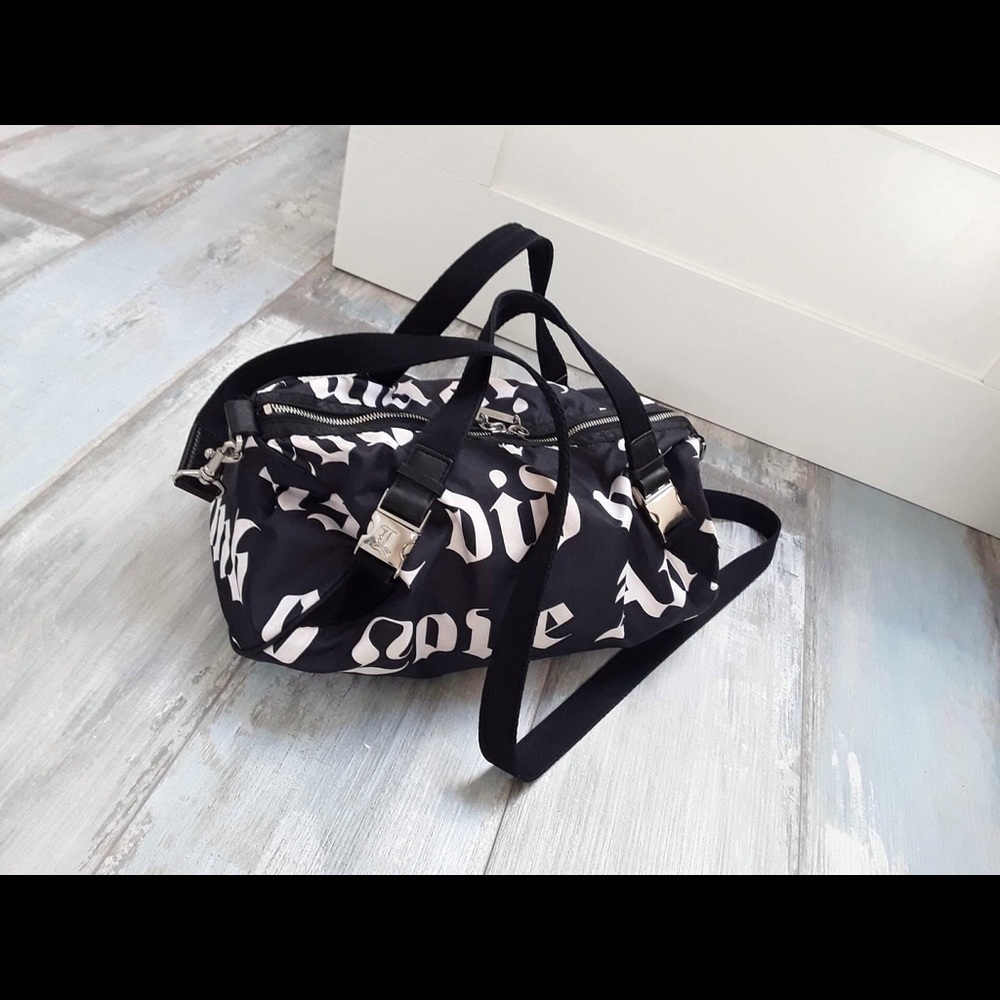 L.A.M.B. Lesportsac barrel bag crossbody - Picture 4 of 7